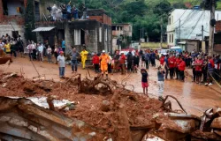 Sobe para 72 o n�mero de mortos nas chuvas em Minas Gerais