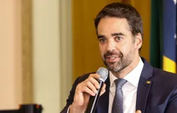 Leite anuncia pr�-candidatura e diz que o Brasil "tem um problema de dire��o"