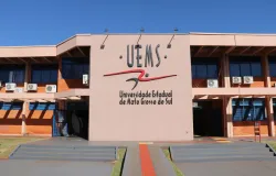 �ltimo dia: sem prova ou vestibular, UEMS encerra nesta quarta vagas para gradua��o