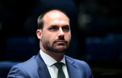 PF d� 15 dias para Eduardo Bolsonaro explicar abandono de cargo