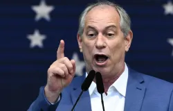 Ciro desiste de ser presidente e vai concorrer ao governo do Cear�