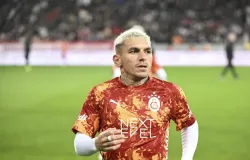 Jogador de futebol � agredido por f� obcecado pela namorada