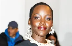 Atriz Lupita Nyong'o sofre criticas por viver Helena de Troia em novo filme
