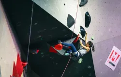 Marina Dias vence etapa da Copa do Mundo de paraescalada nos EUA
