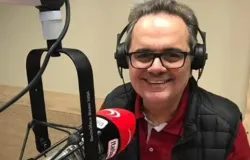 Morre Milton Naves, famoso narrador de r�dio de Minas Gerais, aos 70 anos