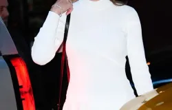 Taylor Swift usa vestido branco curto de quase 400 d�lares em jantar com amigos