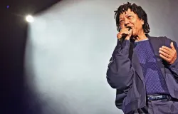 Salvador recebe show de Djavan com turn� de 50 anos na Arena Fonte Nova