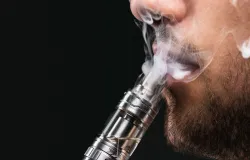 Uso de cigarro eletr�nico cresce entre jovens; veja os riscos � sa�de e como tratar