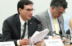 Fim da escala 6x1: relator prop�e que um dia de folga seja no domingo