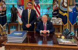 PT ignora encontro de Fl�vio com Trump: 'Pregar para convertido'