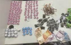 Homem preso com 400 por��es de drogas em Salvador