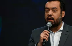 TCE recomenda reprovar contas de Cl�udio Castro no RJ