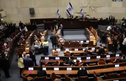 Israel: Deputados aprovam primeira etapa para acabar com o Parlamento e convocar novas elei��es