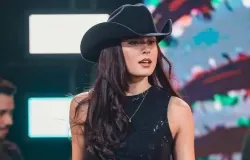 Ana Castela explica ida ao hospital e conta que adiou cirurgia