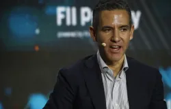 Criador do Nubank entra para lista da Forbes ao lado de Musk, Buffett e Taylor Swift