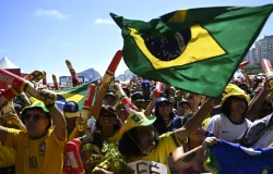 Governo define hor�rio de trabalho durante jogos do Brasil na Copa