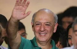 Justi�a mant�m condena��o de ex-governador Arruda por corrup��o e tira seus direitos de votar por 12 anos