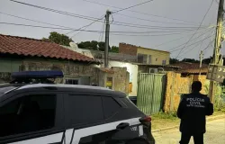 Pol�cia prende 18 traficantes que vendiam drogas na porta do F�rum de Cuiab�