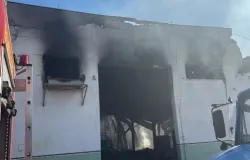 Dep�sito da Educa��o pega fogo em V�rzea Grande; veja os danos