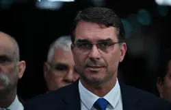 Fl�vio Bolsonaro afirma que origem do Caso Master est� no PT da Bahia