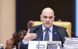 Moraes marca depoimento de Bolsonaro sobre arma apreendida com agente do GSI