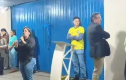 Prefeito pede vaias contra vereadora durante inaugura��o e gera constrangimento
