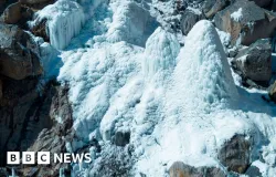 Torres de gelo salvam vilas nas montanhas da �ndia