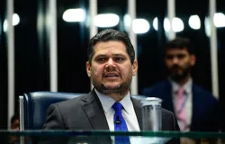 Governo quer convencer Alcolumbre a n�o votar projeto que d� aposentadoria especial para agentes de sa�de