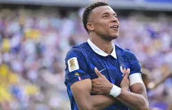 Mbapp� j� faz hist�ria e amea�a Messi na Copa do Mundo