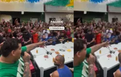 Show surpresa do grupo Menos � Mais na Rua 13, na Federa��o