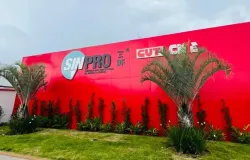 STJ cancela multa de R$ 4 milh�es contra sindicato de professores do DF e manda governo devolver dinheiro