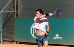 Henrique Nogueira vence Kiko D'Amorim e garante vaga em torneio internacional de t�nis