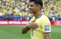 Douglas Santos usa experi�ncia do ouro ol�mpico para ajudar o Brasil a conquistar o hexa na Copa