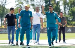 Ancelotti d� dica sobre quem pode substituir Paquet� contra a Noruega