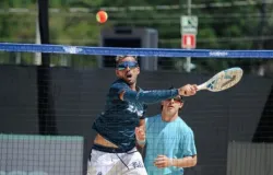 Atletas de Mato Grosso jogam com grandes estrelas do beach tennis em Sorriso