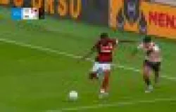Menzoil ganha destaque em jogos do Flamengo em Portugal