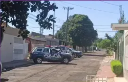 Homem tenta matar a esposa, foge com filho de 1 ano e � preso em Campo Grande