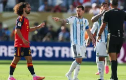Jornal ingl�s critica Messi ap�s final: 'Petulante e vergonhoso'
