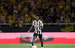 Botafogo encerra contrato com zagueiro Bastos