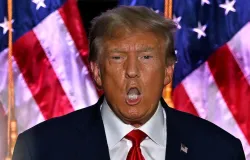 Trump diz que EUA n�o v�o parar de atacar o Ir�