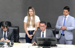 Presidente da C�mara de Vit�ria solta palavr�o ao vivo ap�s sess�o; veja