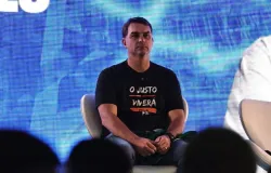 Fl�vio diz confiar nas urnas, mas n�o explica informa��o falsa