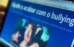 Viol�ncia contra crian�as piora com aumento de mais de 60% do bullying, aponta Anu�rio