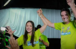 Ex-prefeito re�ne 2 mil pessoas e lan�a campanha para deputado estadual em MT