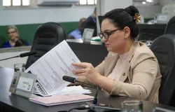 Vereadora Samantha �ris quer mostrar seu trabalho para tentar vaga na Assembleia Legislativa