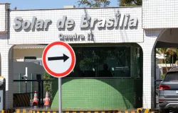 Bolsonaro recorre � justi�a para poder receber visitas em casa