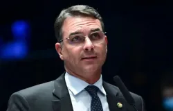 Fl�vio Bolsonaro � oficializado candidato � Presid�ncia pelo PL, mas ainda sem vice