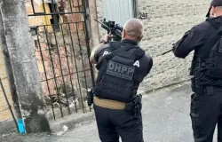 Pol�cia prende suspeito de assassinato e descobre liga��o com s�rie de mortes em Feira de Santana