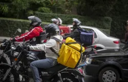 Programa de cr�dito para entregadores come�a hoje: veja motos e bikes que podem ser financiadas