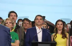 Conven��o do PL mostra divis�o na direita e desafios de Fl�vio Bolsonaro para se consolidar